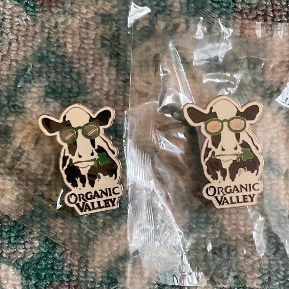 Organic Valley Cow with Shades Pins 🕶️ with pink water bottle + Mad Hippie Pin